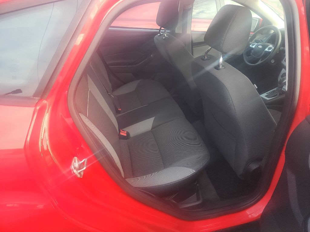 2012 Ford Focus Image 14