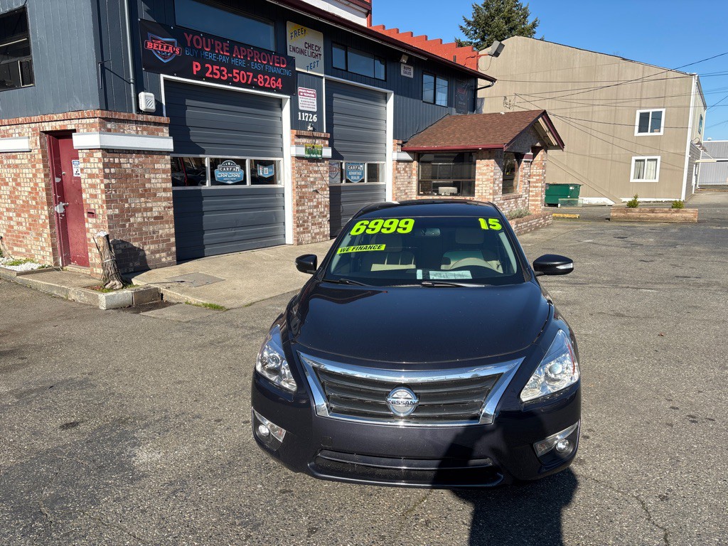 2015 Nissan Altima Image 8