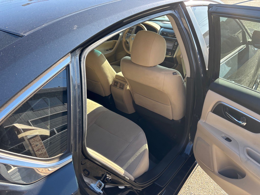 2015 Nissan Altima Image 13
