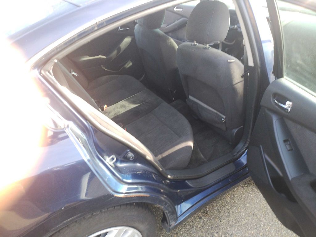 2012 Nissan Altima Image 25