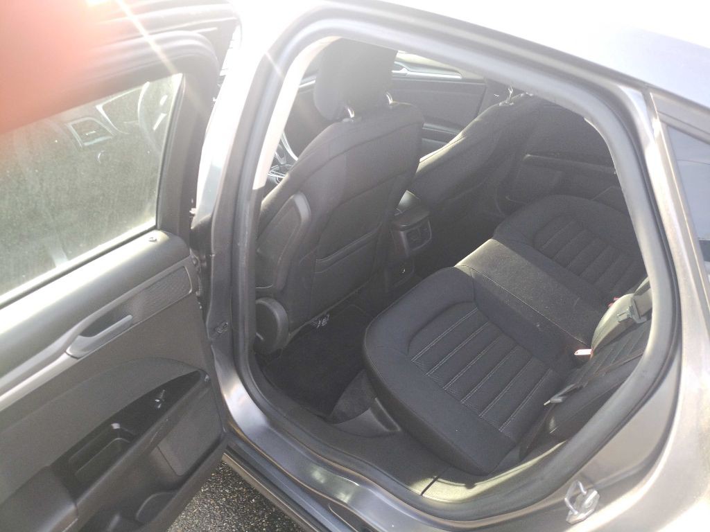 2013 Ford Fusion Image 13