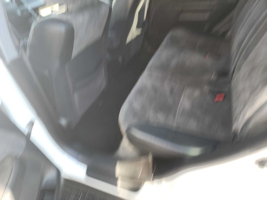 2004 Honda CR-V Image 20