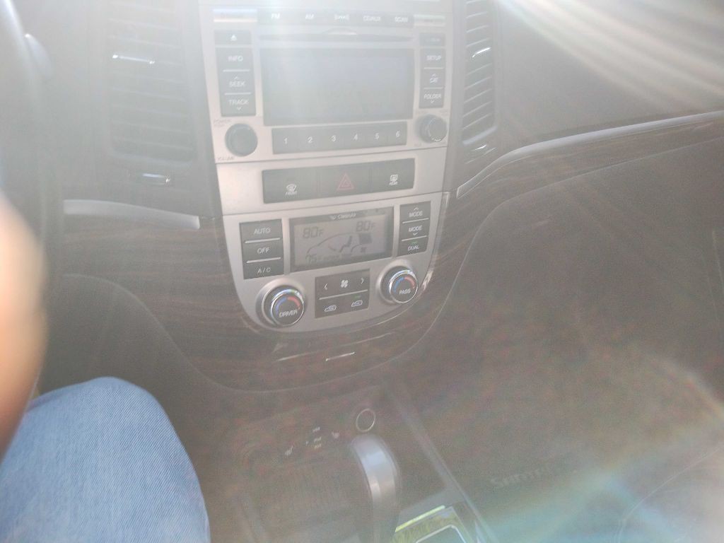 2010 Hyundai Santa Fe Image 18
