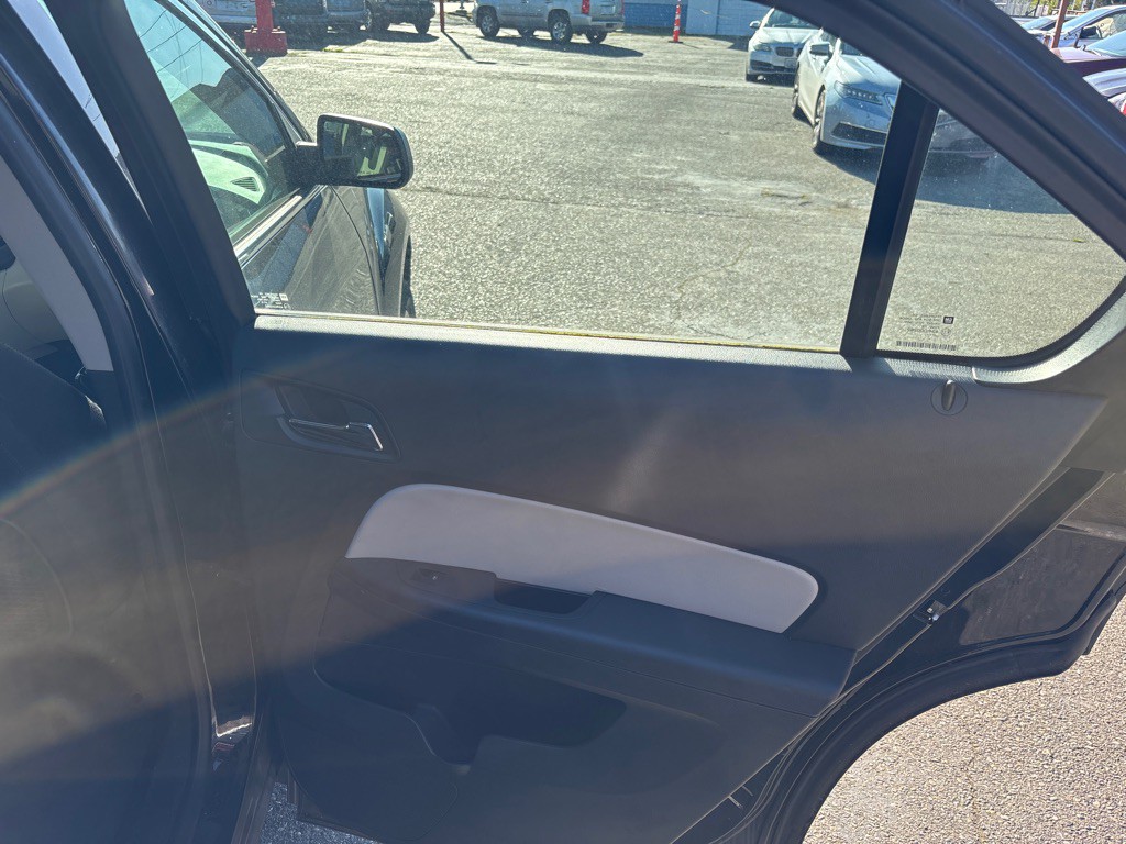 2011 Chevrolet Equinox Image 12