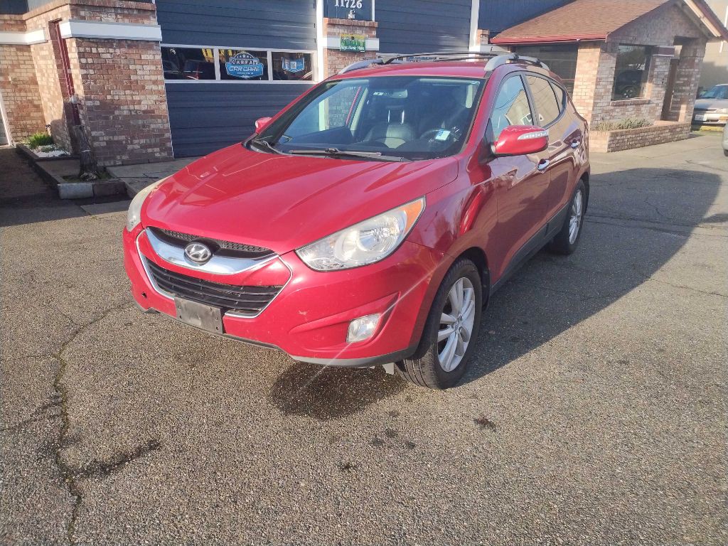 2013 Hyundai Tucson Image 2