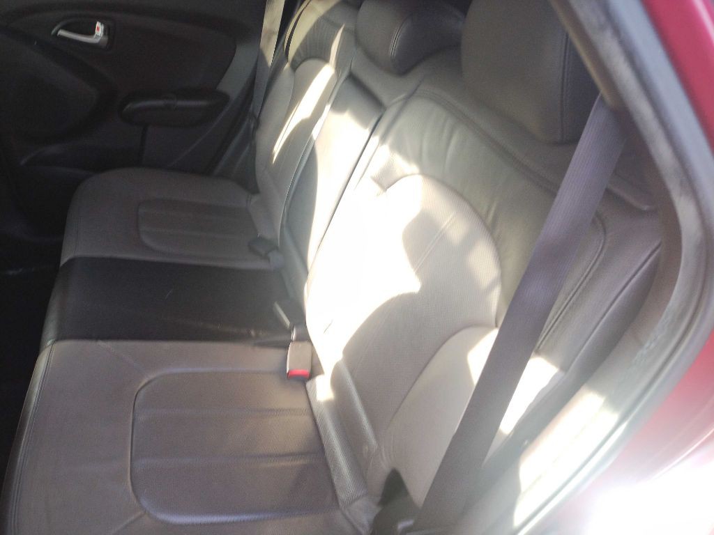 2013 Hyundai Tucson Image 13