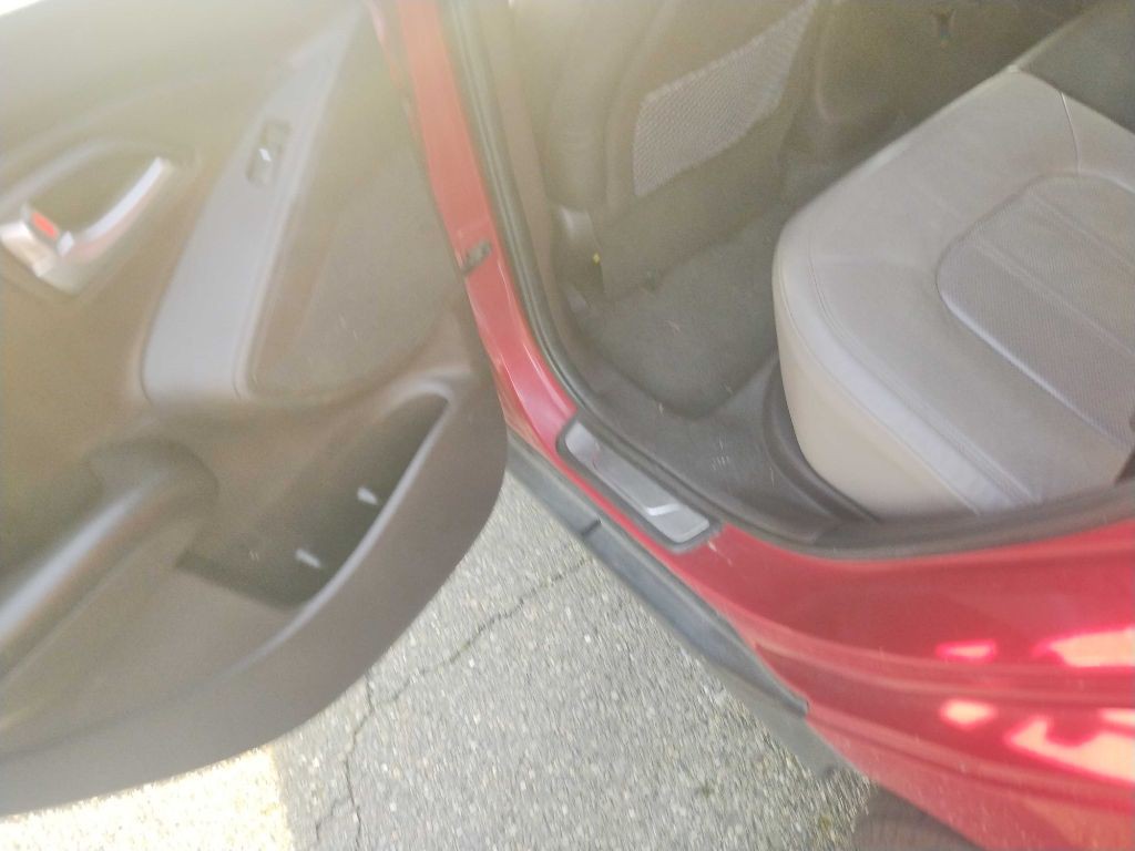 2013 Hyundai Tucson Image 14