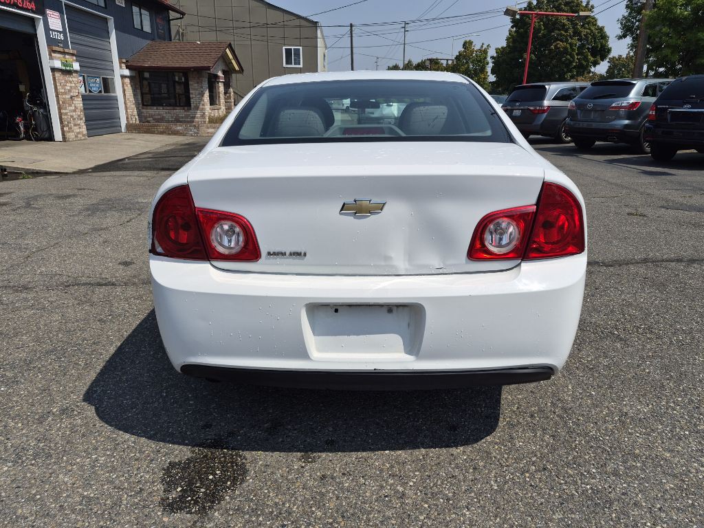 2012 Chevrolet Malibu Image 4