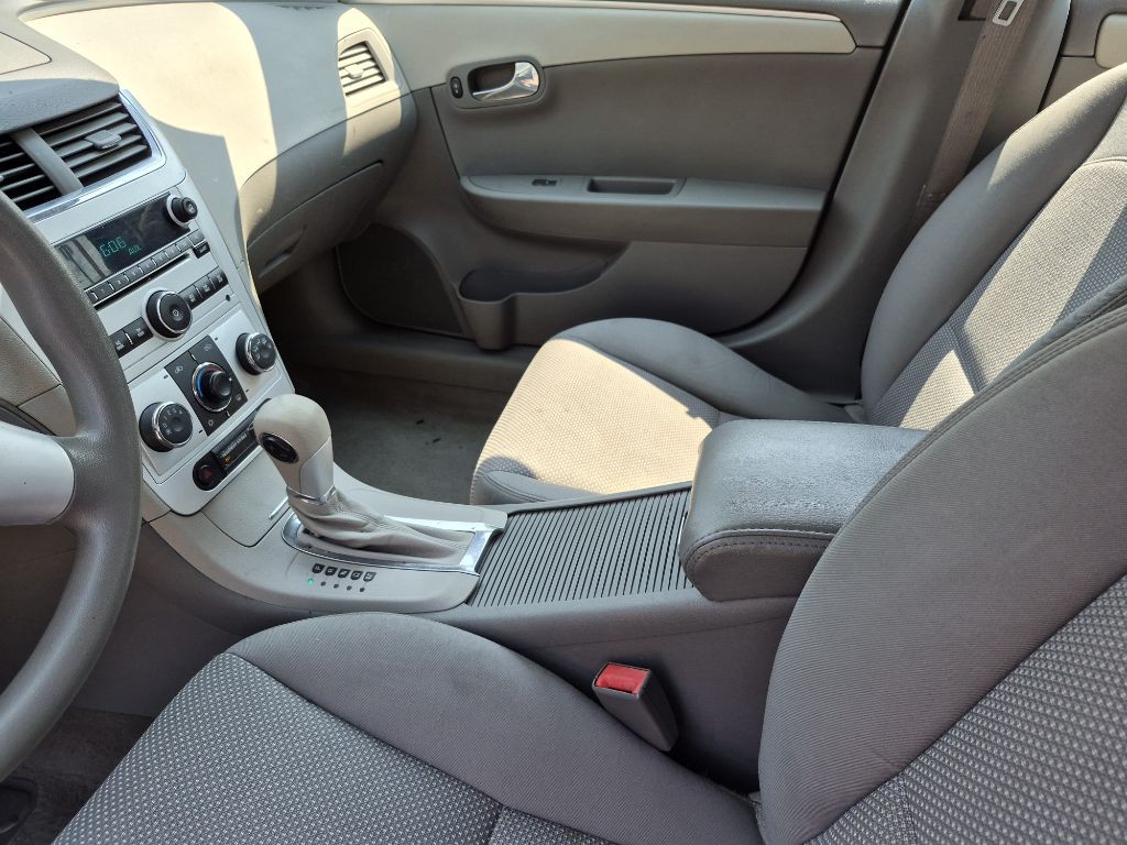 2012 Chevrolet Malibu Image 10