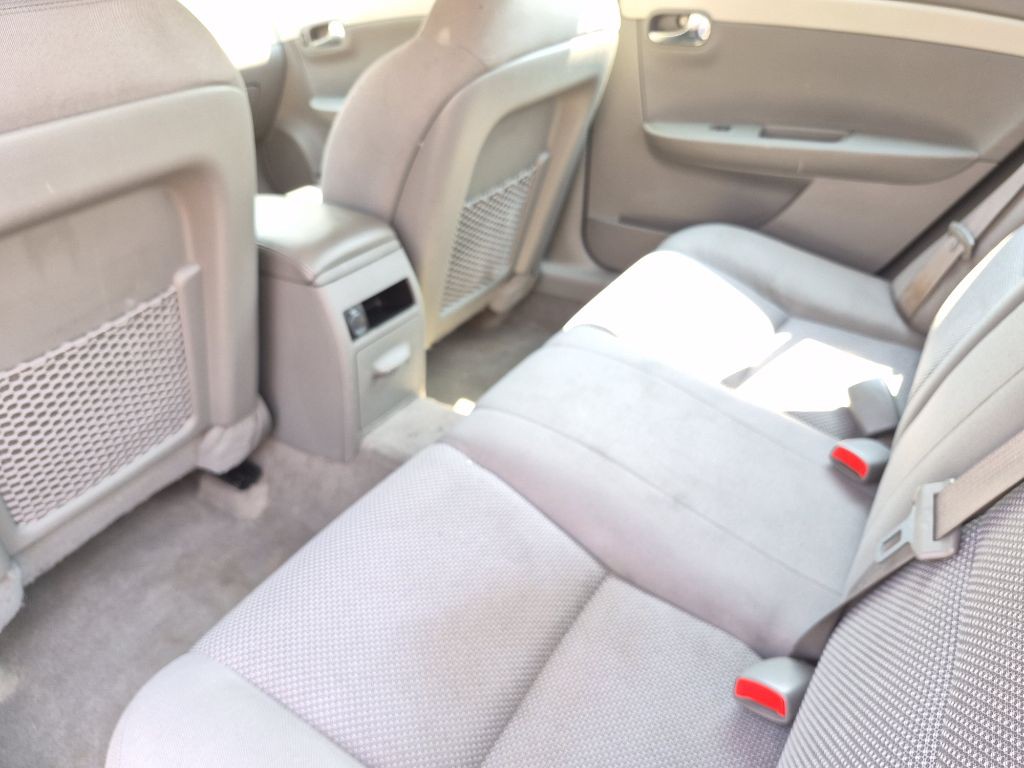 2012 Chevrolet Malibu Image 11