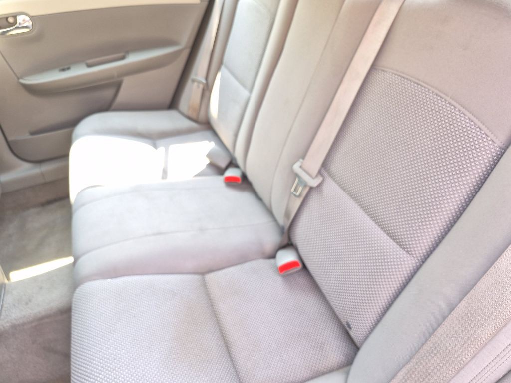 2012 Chevrolet Malibu Image 12