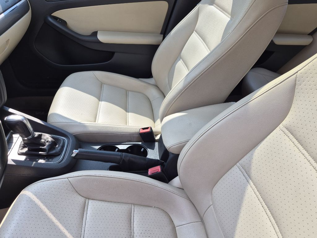 2015 Volkswagen Jetta Image 10