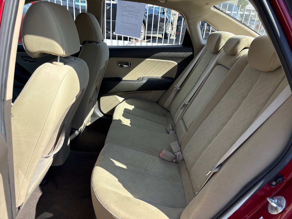 2010 Hyundai Elantra Image 10