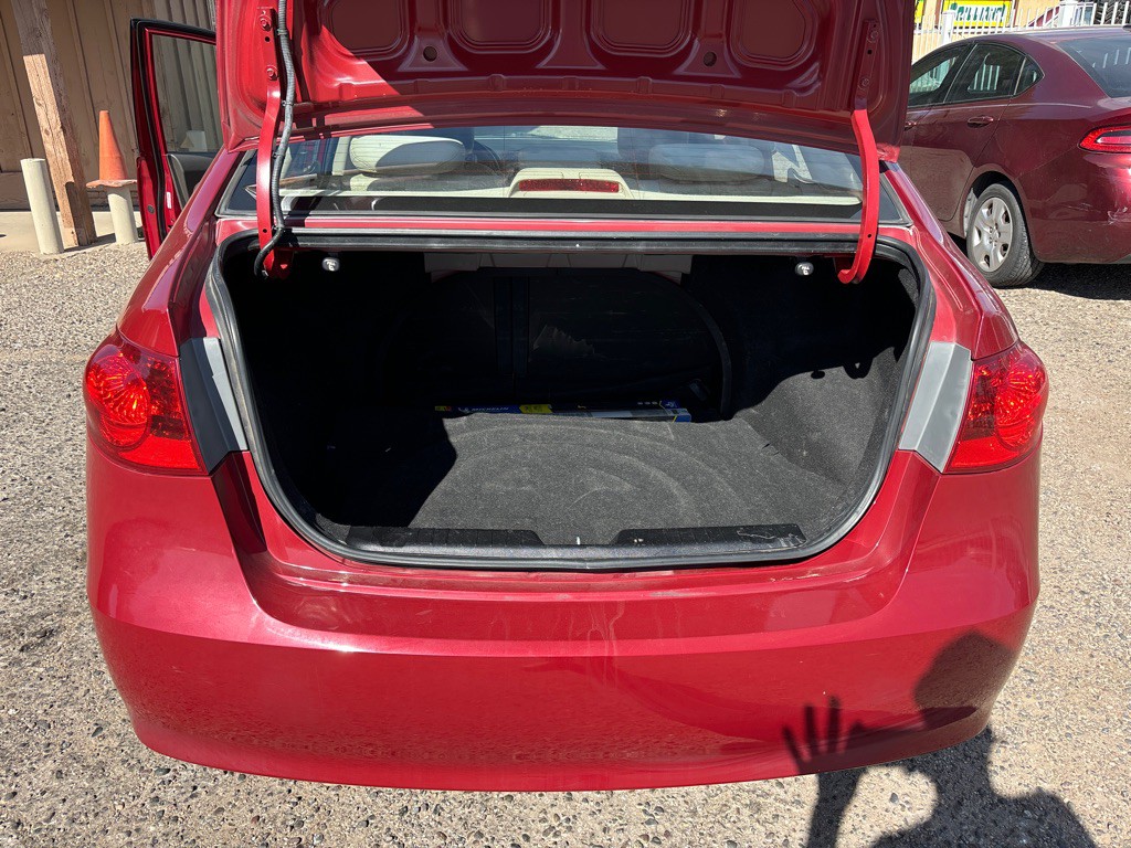 2010 Hyundai Elantra Image 11