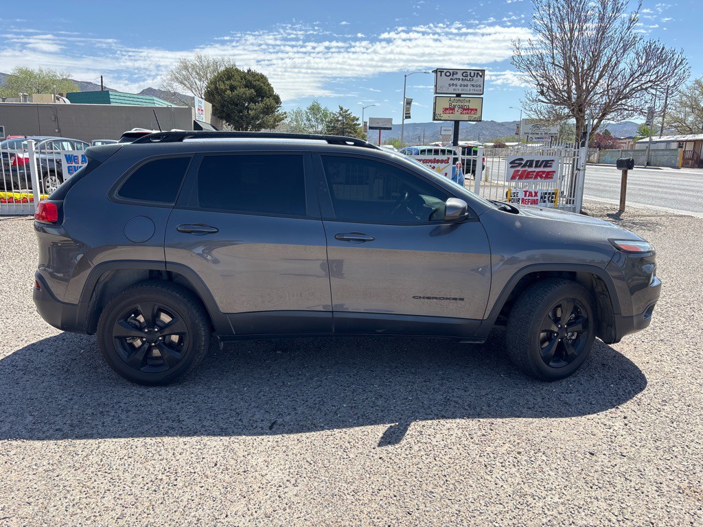 2018 Jeep Cherokee Image 8