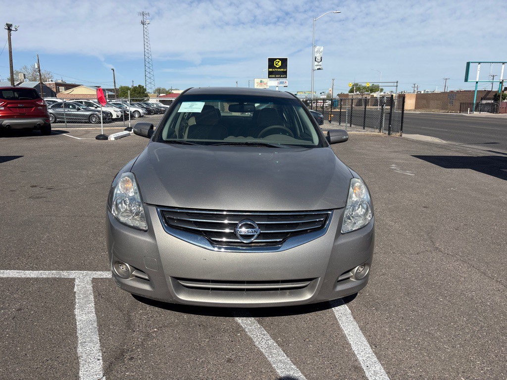 2012 Nissan Altima Image 2