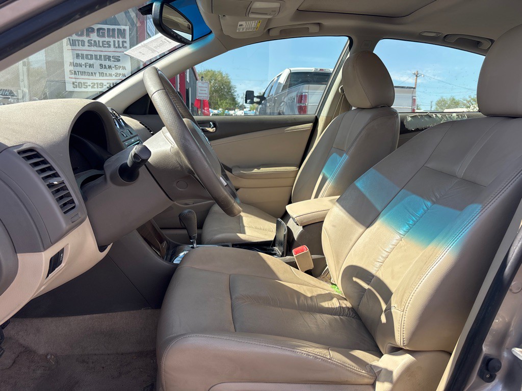 2012 Nissan Altima Image 9