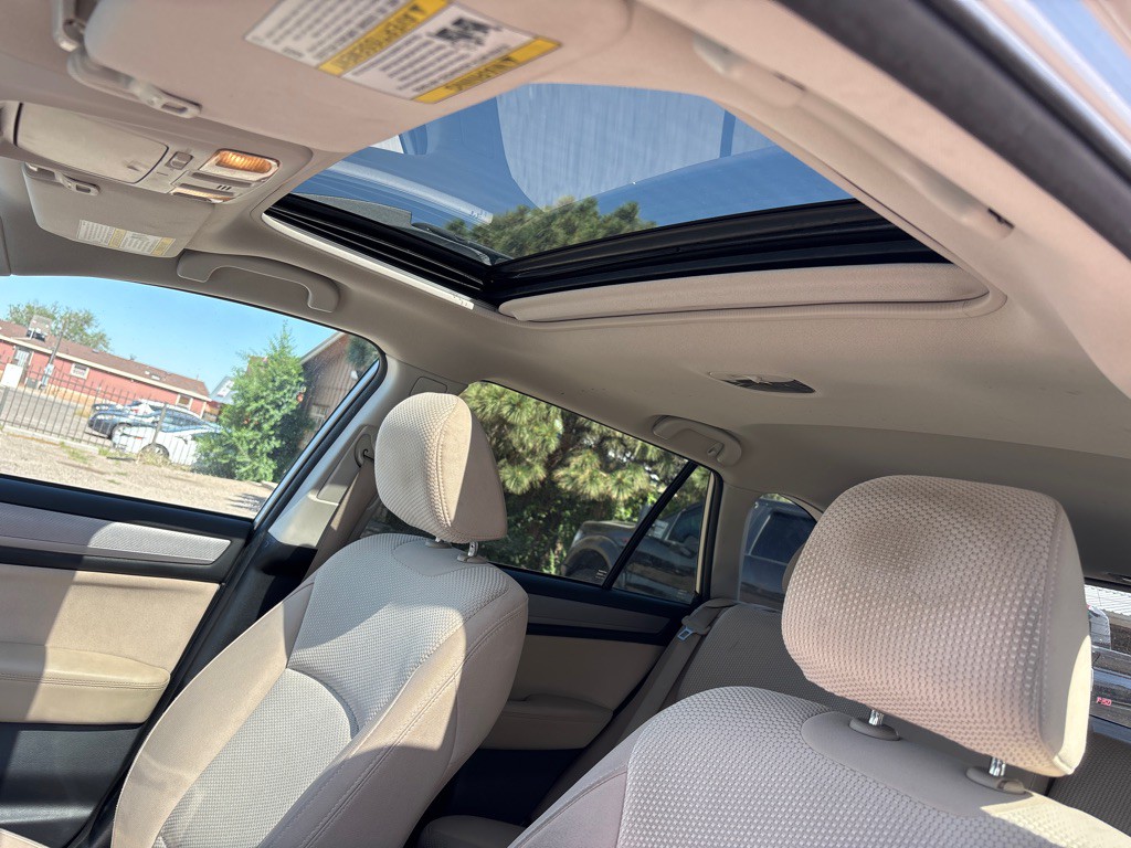 2015 Subaru Outback Image 18