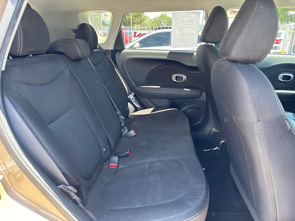 2015 Kia Soul Image 12