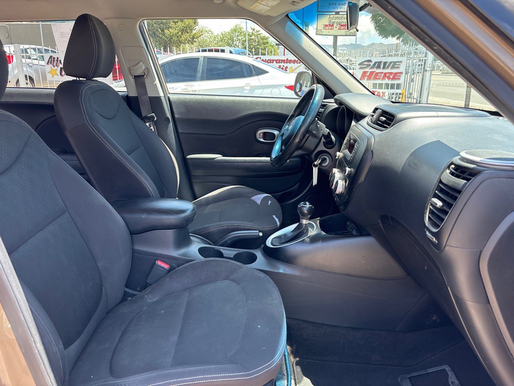 2015 Kia Soul Image 13