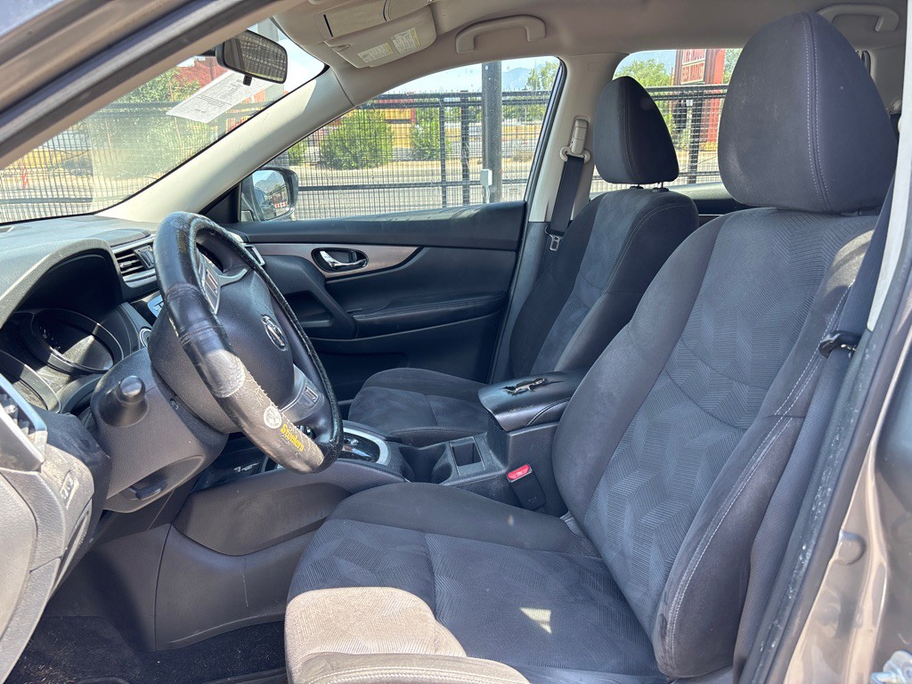 2015 Nissan Rogue Image 9