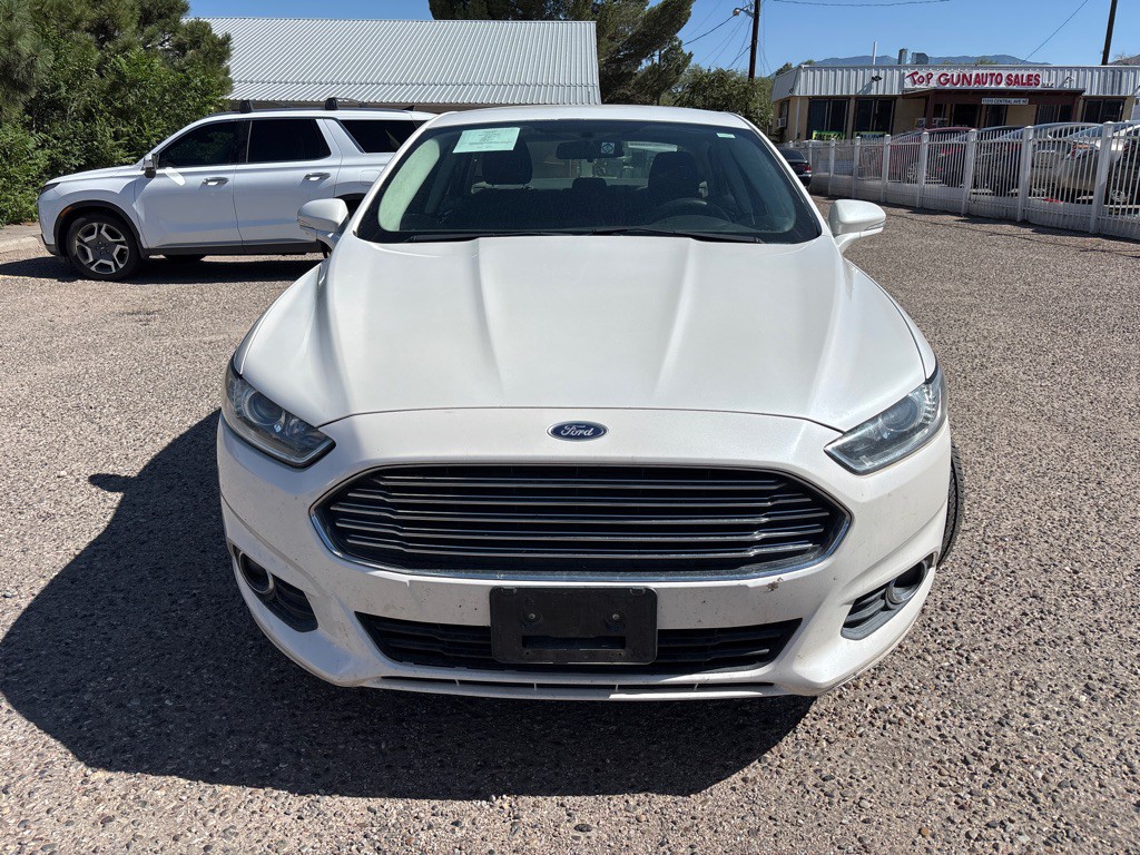 2016 Ford Fusion Image 2