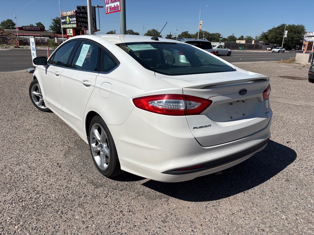 2016 Ford Fusion Image 5