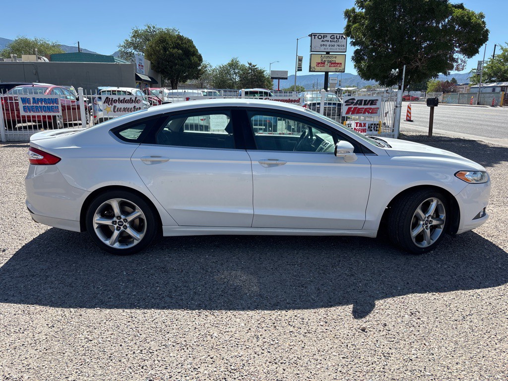 2016 Ford Fusion Image 8