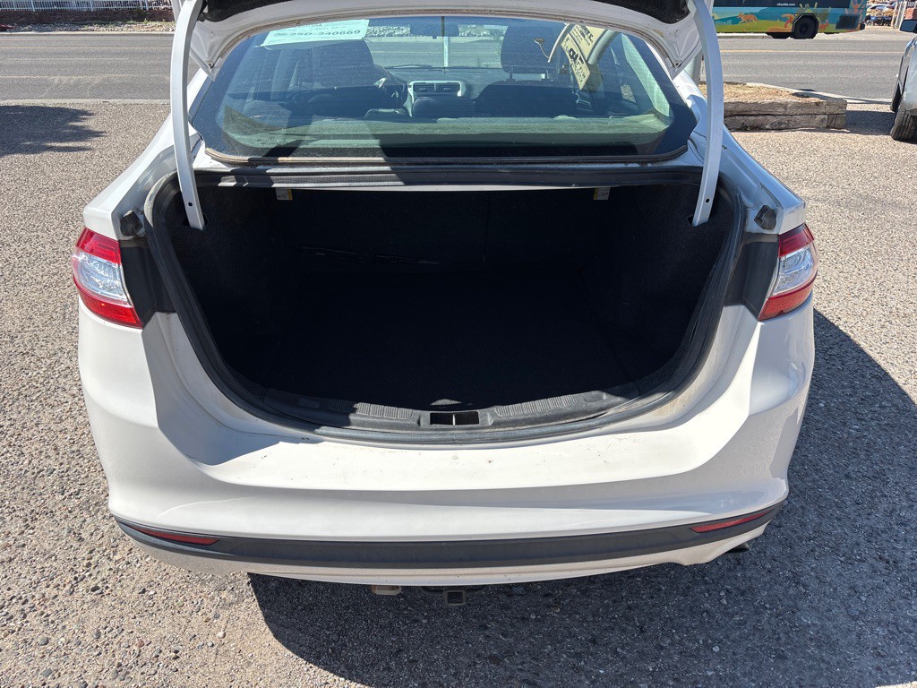 2016 Ford Fusion Image 11