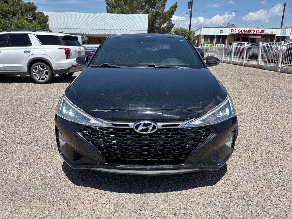 2019 Hyundai Elantra Image 2