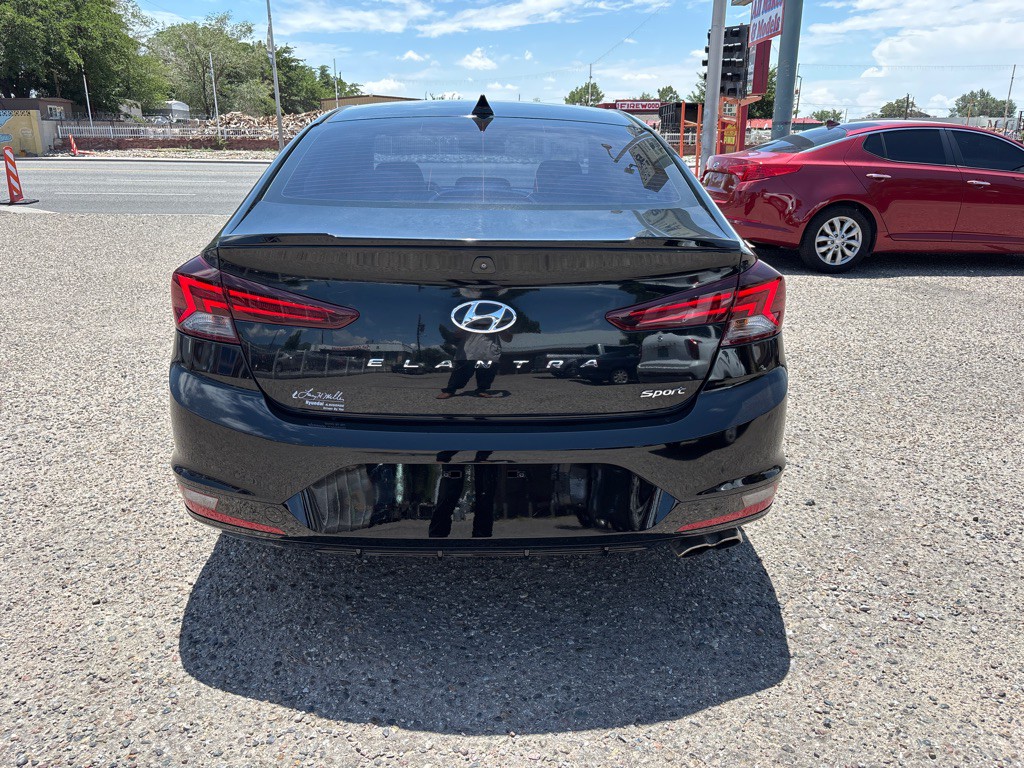 2019 Hyundai Elantra Image 6