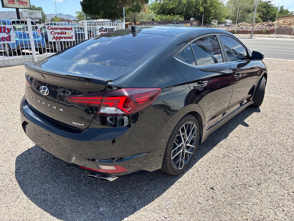 2019 Hyundai Elantra Image 7