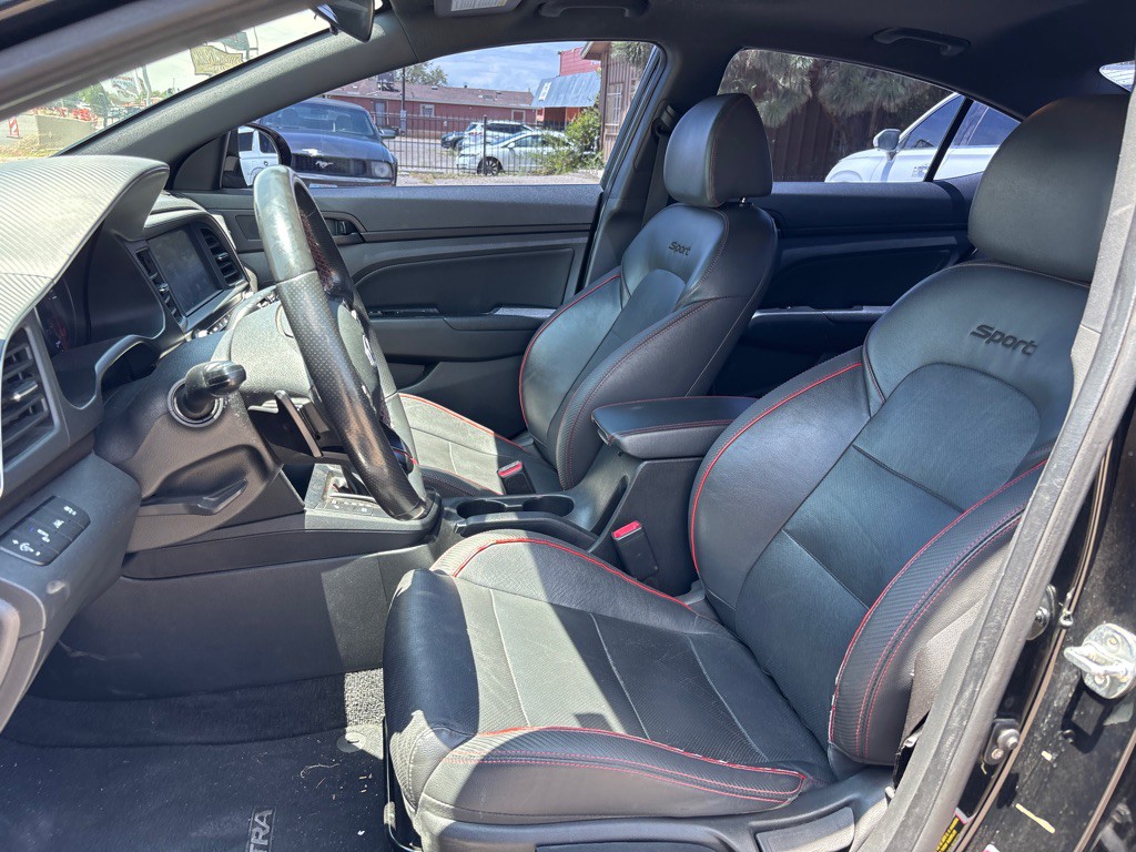 2019 Hyundai Elantra Image 9