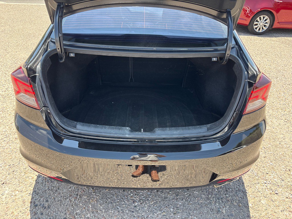 2019 Hyundai Elantra Image 11