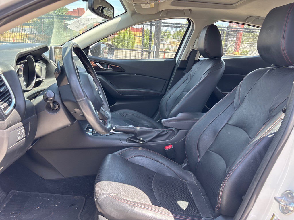 2016 Mazda Mazda3 Image 9
