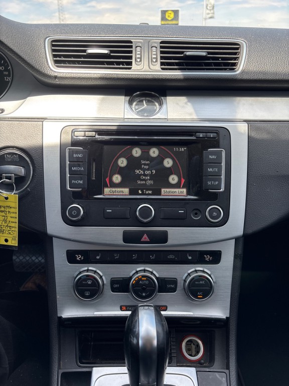 2013 Volkswagen CC Image 15