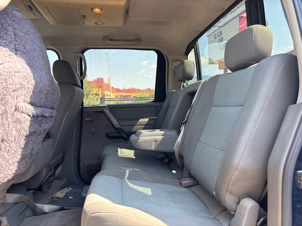 2006 Nissan Titan Image 10