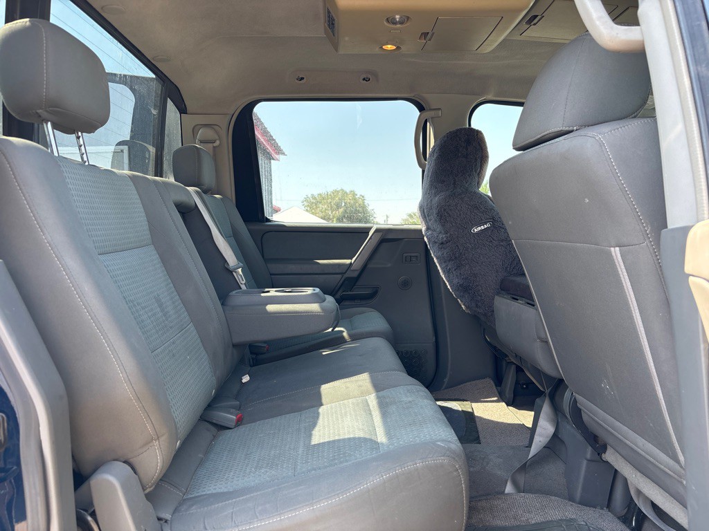 2006 Nissan Titan Image 11