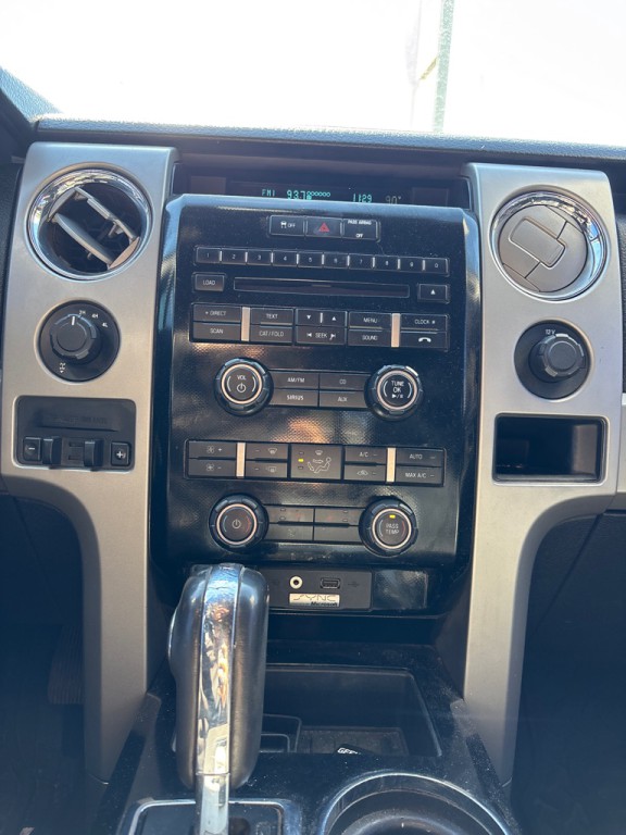 2011 Ford F-150 Image 25