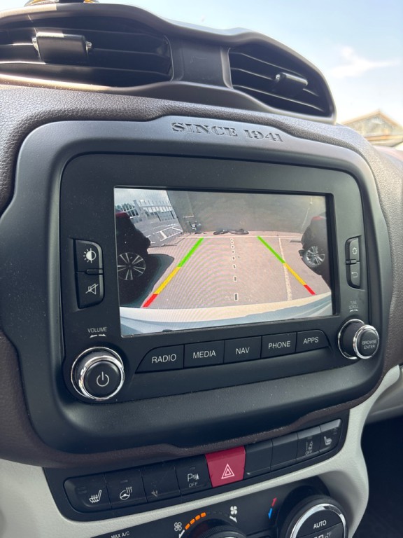 2016 Jeep Renegade Image 17