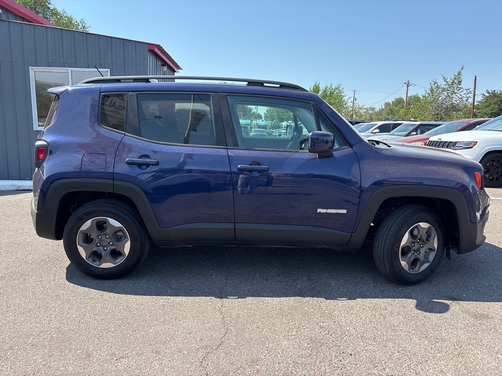 2017 Jeep Renegade Image 8