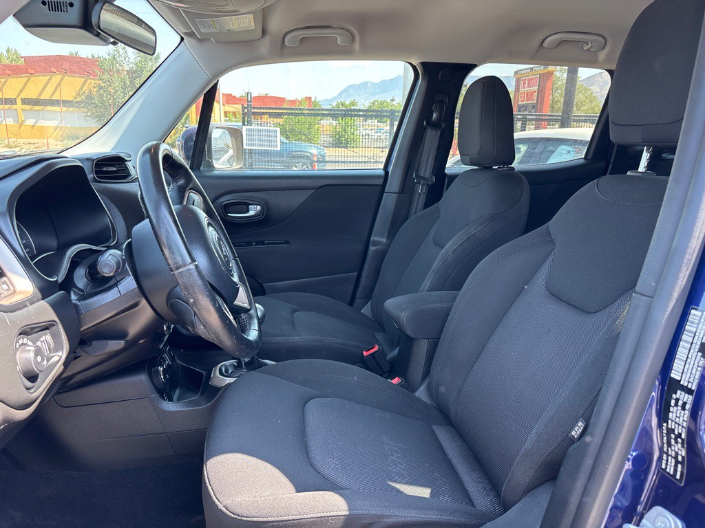 2017 Jeep Renegade Image 9