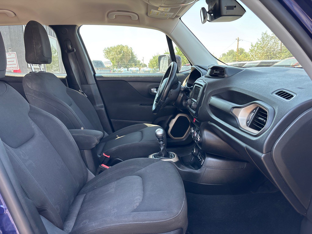 2017 Jeep Renegade Image 13