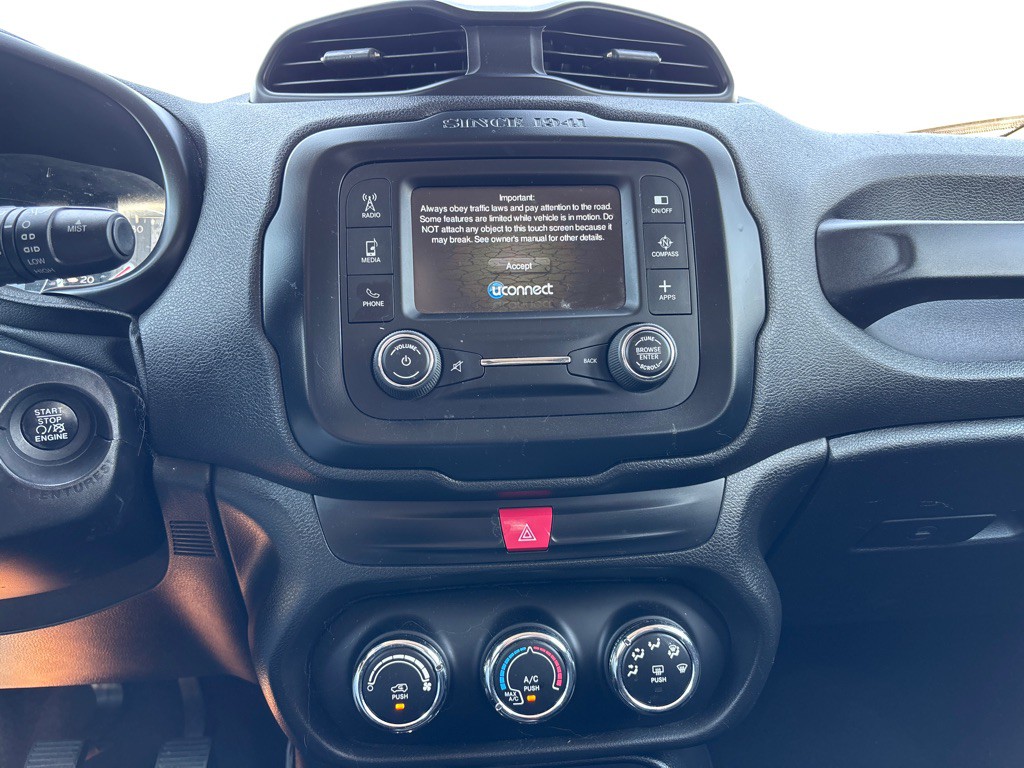 2017 Jeep Renegade Image 15