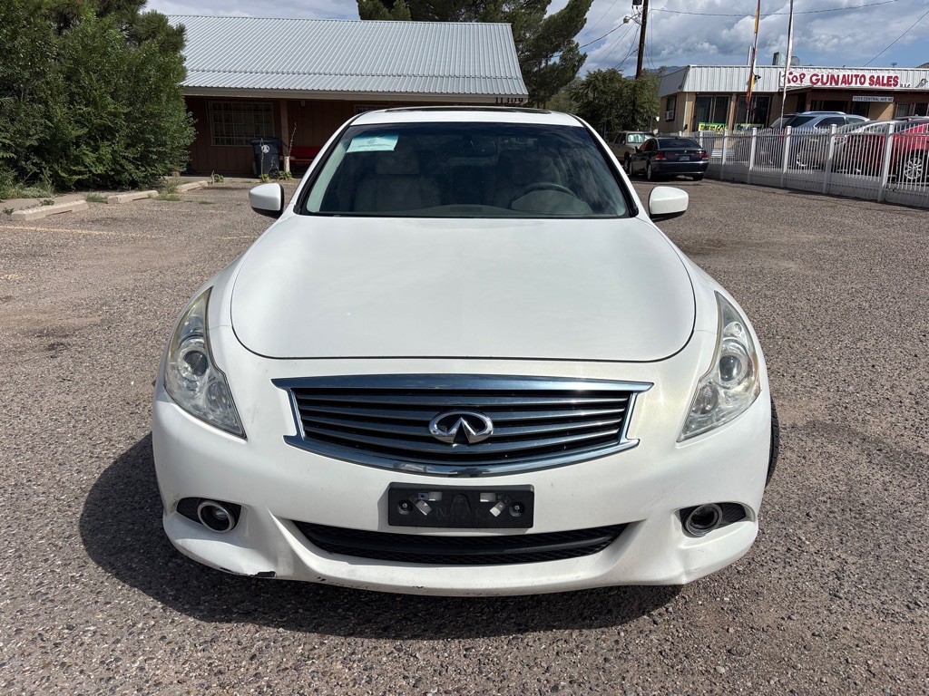 2013 INFINITI G37 Image 2