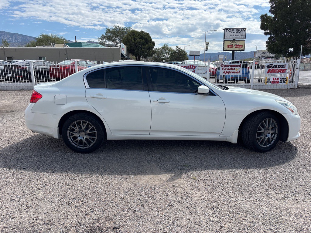 2013 INFINITI G37 Image 8