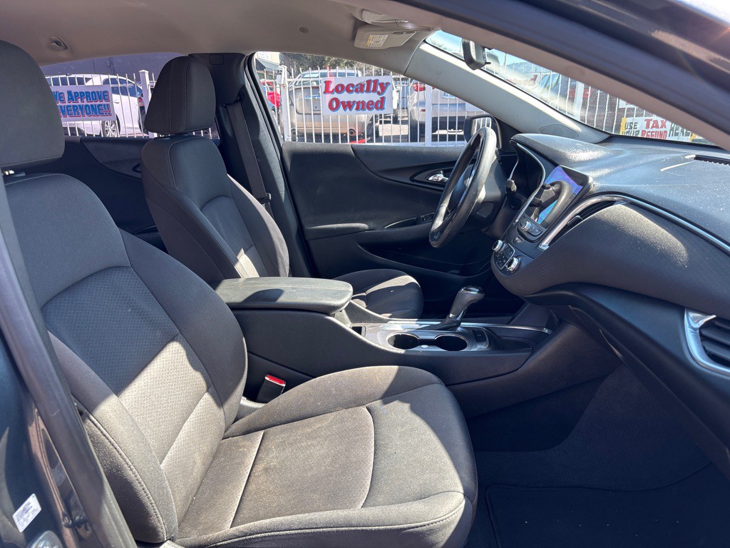 2020 Chevrolet Malibu Image 13