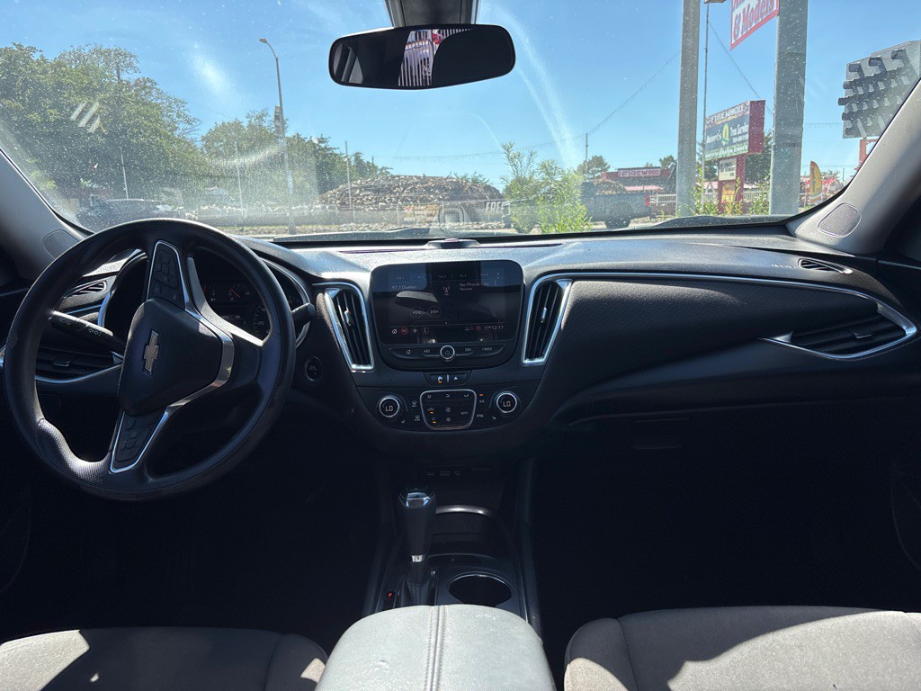 2020 Chevrolet Malibu Image 14