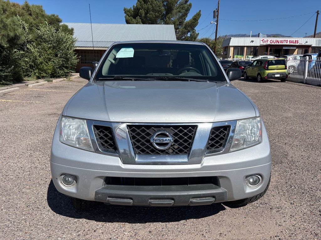 2021 Nissan Frontier Image 2