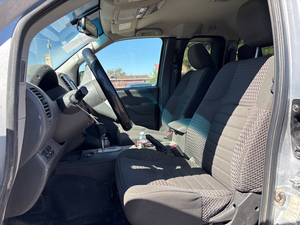 2021 Nissan Frontier Image 9